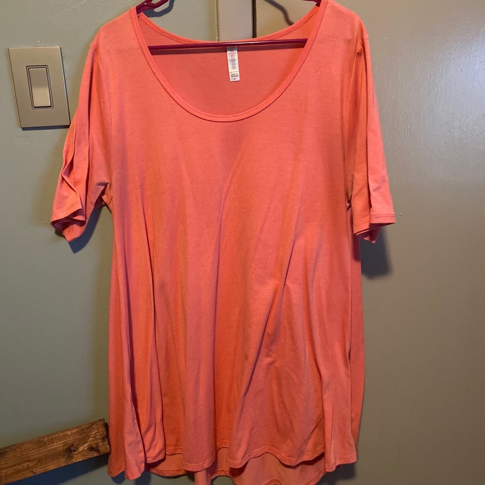 Lula Roe shirt